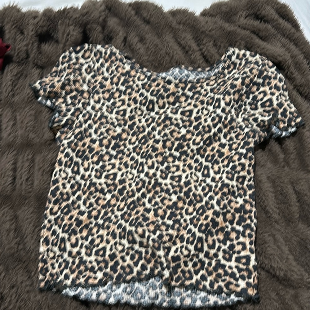 Leopard print tshirt